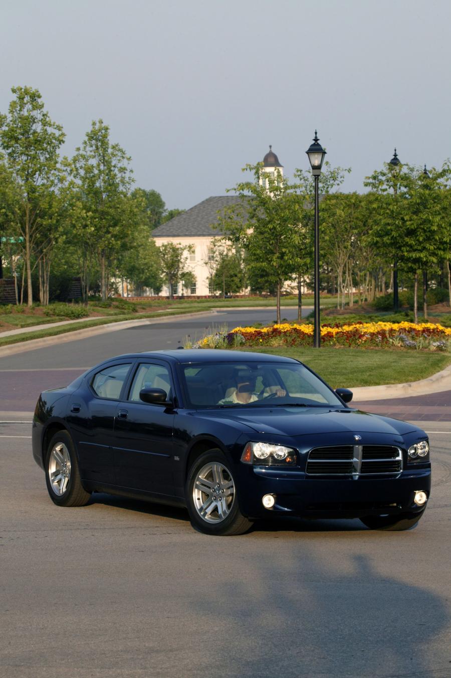  Dodge Charger 2006 года  (фото 8 из 14)